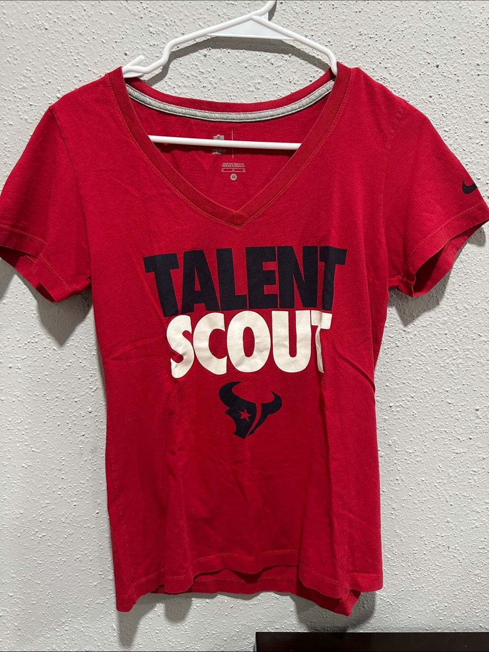 Nike Red 'Talent Scout' V-Neck Tee with Navy & White Graphics